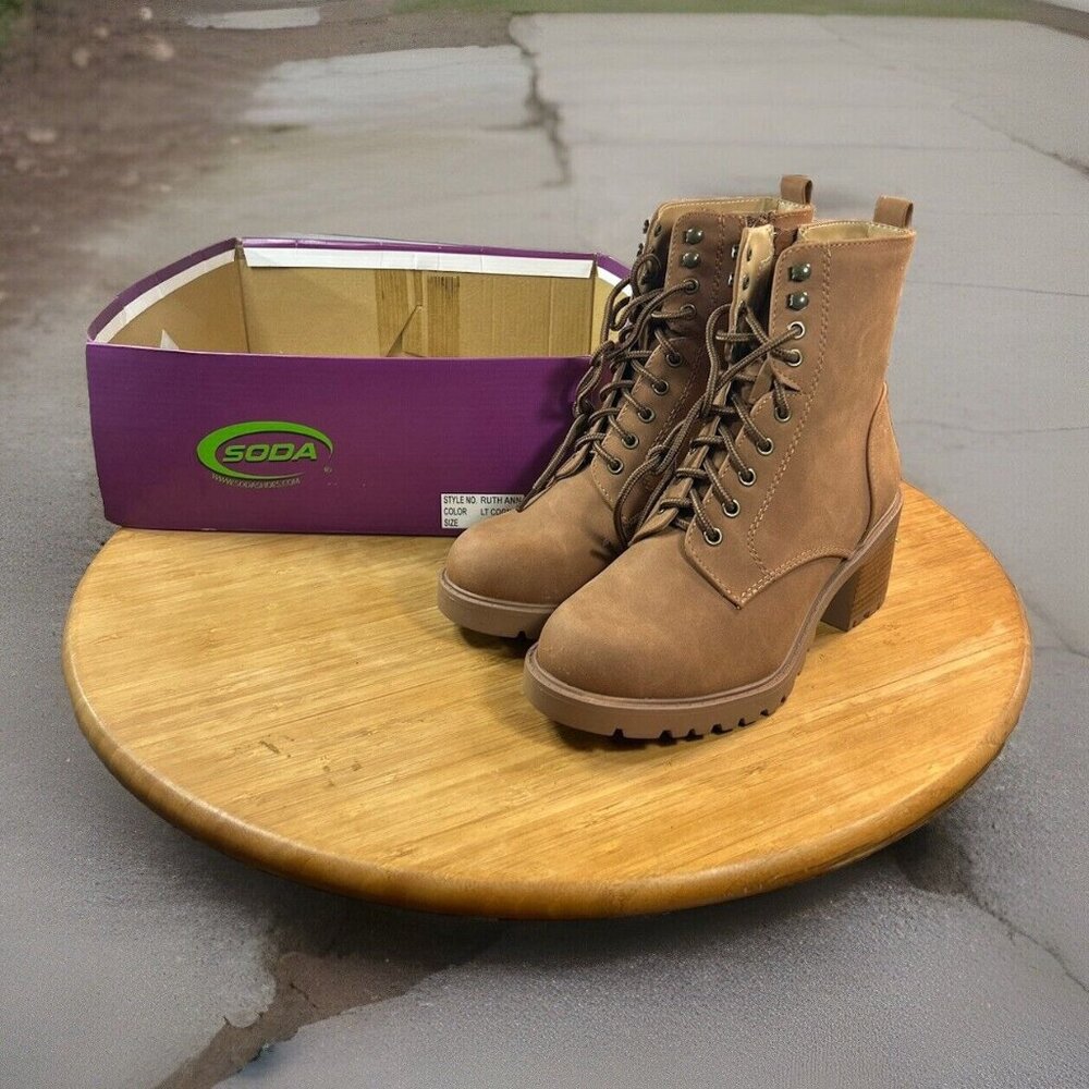 Soda Brand Ruth Ann Combat Boots Tan beige color Lt Cognac Women's Size 6.5 New